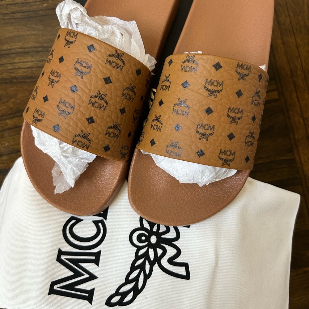 Mens size 41 MCM slides